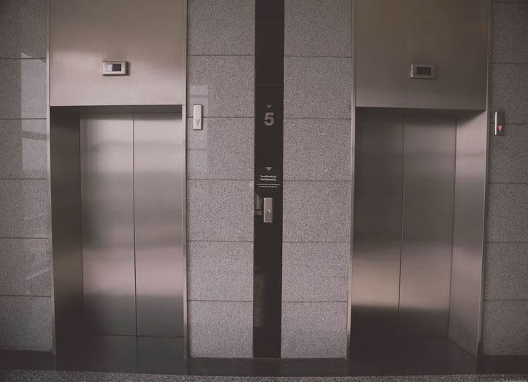 Sentenza della Cassazione: distanze tra edifici in caso di ascensore per il superamento delle barriere architettoniche