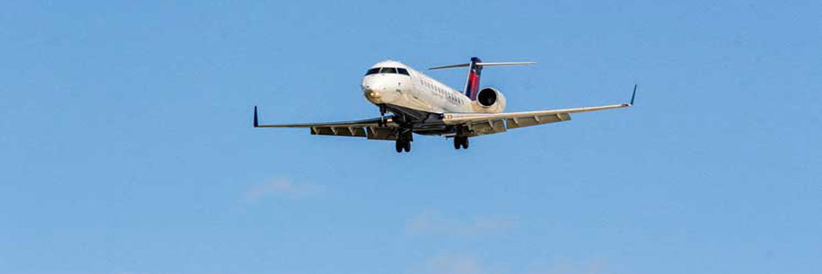 I gruppi di passeggeri e contro la discriminazione chiedono una revisione delle regole sui viaggi aerei