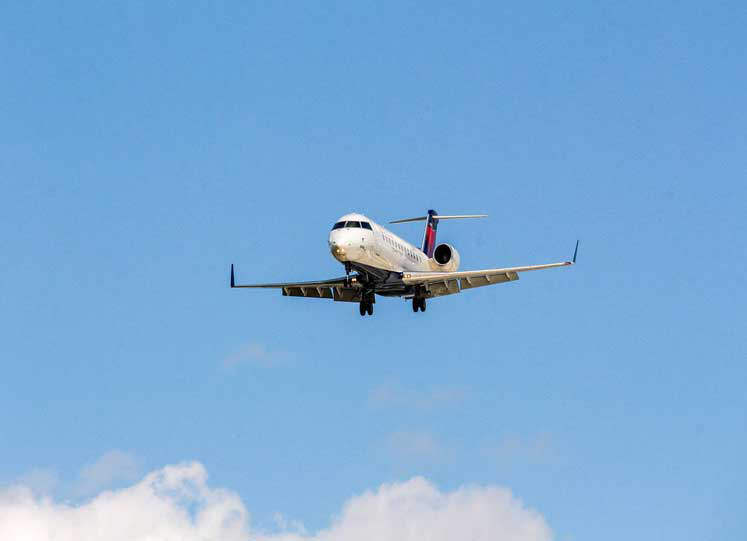 I gruppi di passeggeri e contro la discriminazione chiedono una revisione delle regole sui viaggi aerei